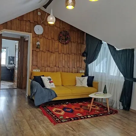 Gonta Kottage, чан - джакузі тераса, вихід в гори Appartement