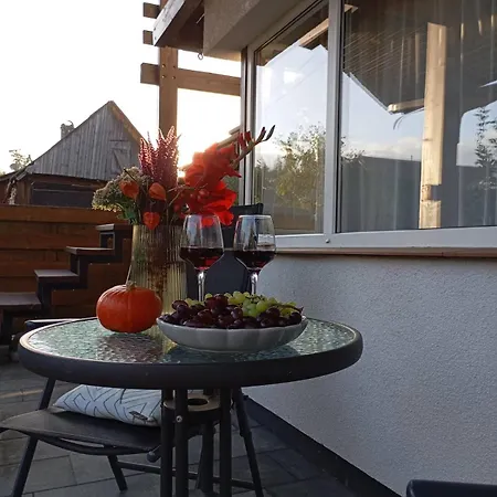 Appartement Gonta Kottage, чан - джакузі тераса, вихід в гори