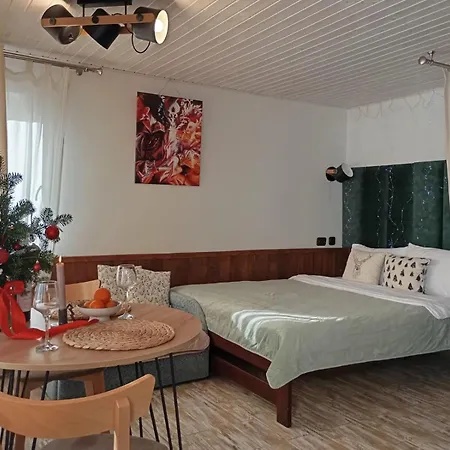Gonta Kottage - басейн,чан - джакузі Appartement Slavsko